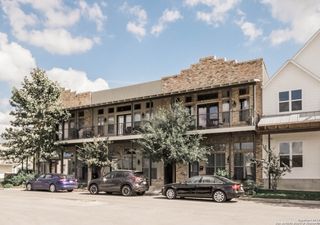 1121 N Academy Ave Unit B, New Braunfels, TX 78130