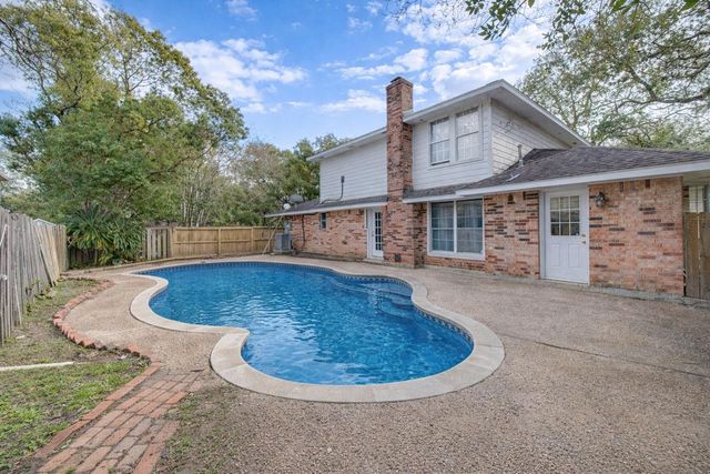 1415 Oak Street, La Marque, TX 77568