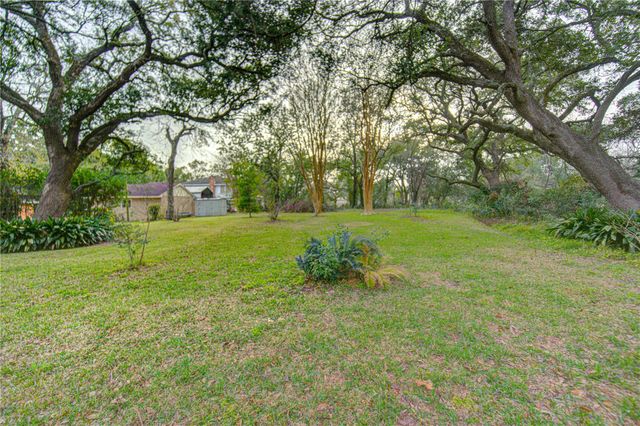 1415 Oak Street, La Marque, TX 77568