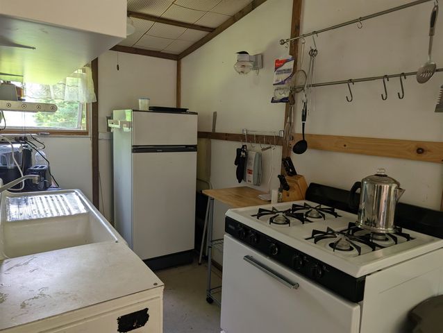 63 Bradley Road, Averill, VT 05901