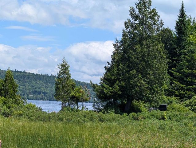 63 Bradley Road, Averill, VT 05901