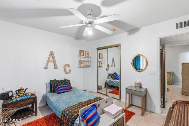 1229 E DEVONSHIRE Avenue, Phoenix, AZ 85014