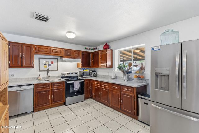 1229 E DEVONSHIRE Avenue, Phoenix, AZ 85014