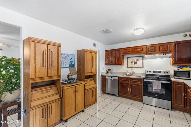 1229 E DEVONSHIRE Avenue, Phoenix, AZ 85014