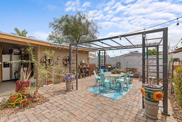 1229 E DEVONSHIRE Avenue, Phoenix, AZ 85014