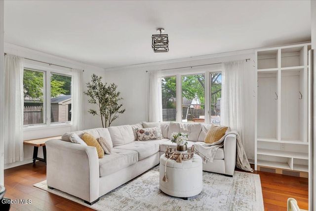 1930 Clifton Park Road, Niskayuna, NY 12309