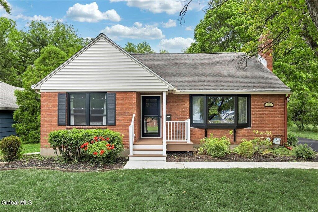 1930 Clifton Park Road, Niskayuna, NY 12309