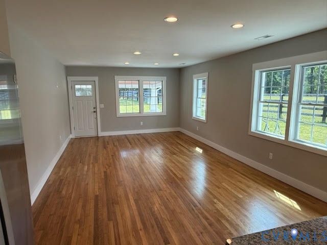 1811 S Waterside Dr, Lanexa, VA 23089