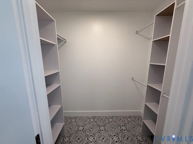 1811 S Waterside Dr, Lanexa, VA 23089
