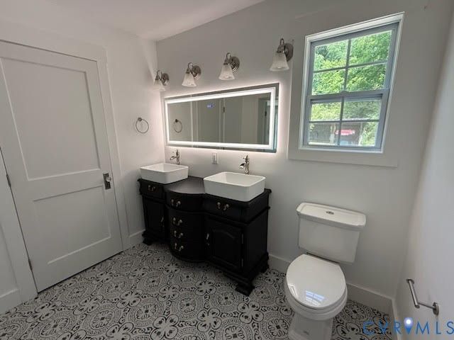 1811 S Waterside Dr, Lanexa, VA 23089