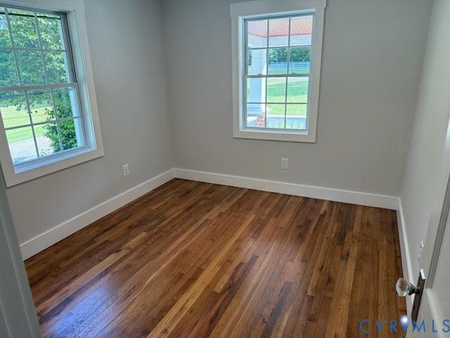 1811 S Waterside Dr, Lanexa, VA 23089