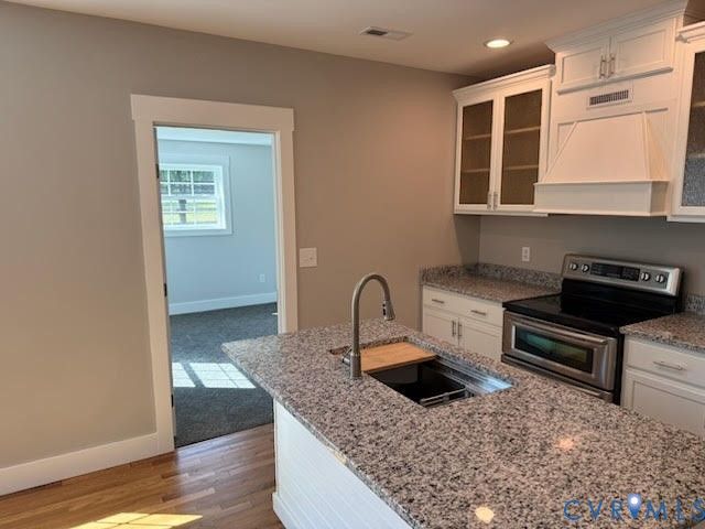 1811 S Waterside Dr, Lanexa, VA 23089