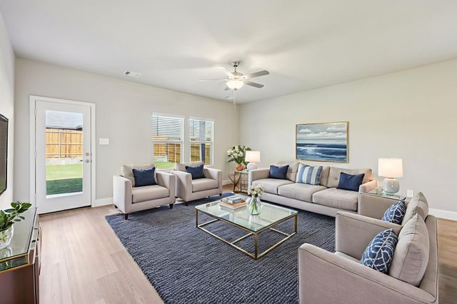 4011 Granbury Drive, Farmersville, TX 75442