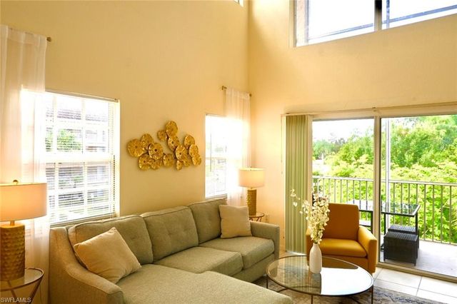 4450 Botanical Place CIR 301, Naples, FL 34112