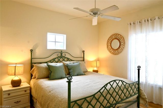 4450 Botanical Place CIR 301, Naples, FL 34112