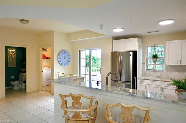 4450 Botanical Place CIR 301, Naples, FL 34112