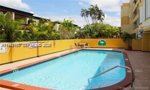 8320 NW 8th St 2-110, Miami, FL 33126