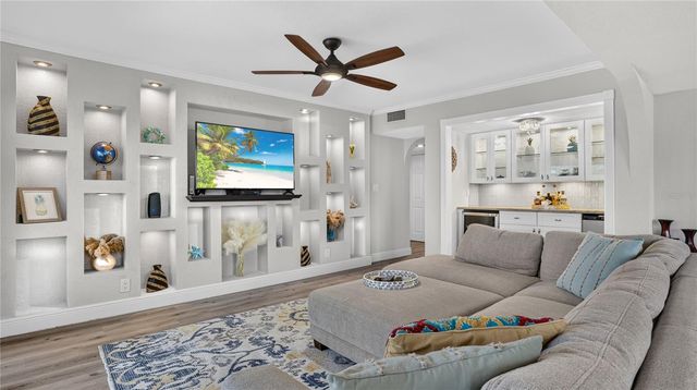 1480 GULF BOULEVARD 601, Clearwater Beach, FL 33767