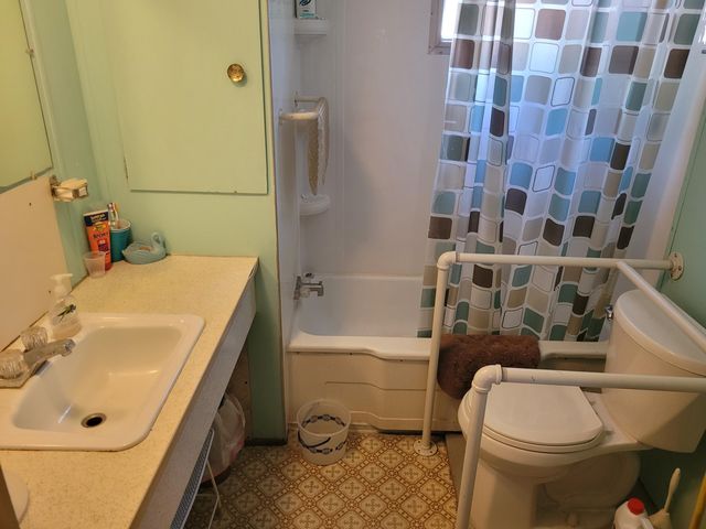 1345 Holland Road, Summerton, SC 29148