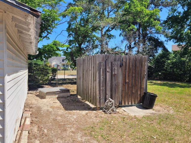 1345 Holland Road, Summerton, SC 29148