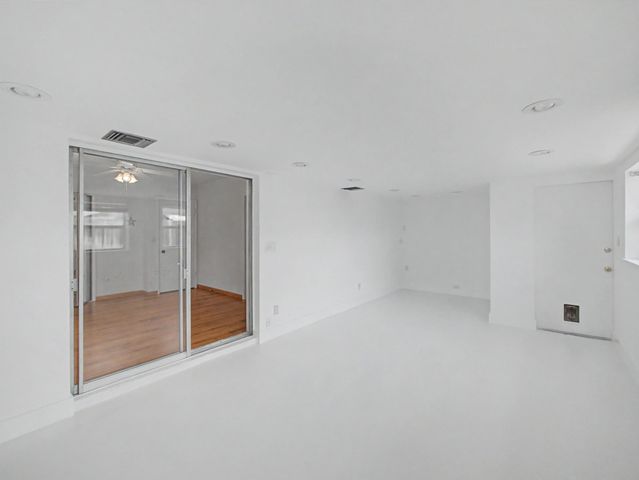 4650 NE 2ND Terrace, Fort Lauderdale, FL 33334