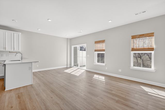 1085 Duncan St, Gallatin, TN 37066