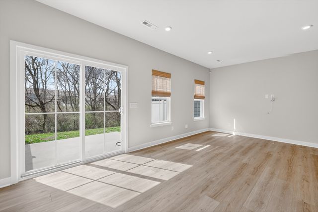 1085 Duncan St, Gallatin, TN 37066