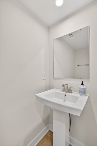 1085 Duncan St, Gallatin, TN 37066