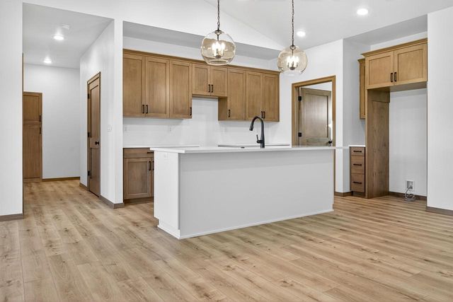 758 ROYAL SAINT PATS DRIVE, Wrightstown, WI 54180