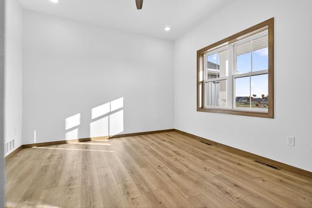 758 ROYAL SAINT PATS DRIVE, Wrightstown, WI 54180