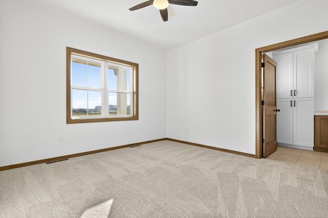 758 ROYAL SAINT PATS DRIVE, Wrightstown, WI 54180