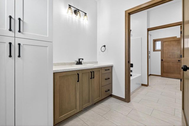 758 ROYAL SAINT PATS DRIVE, Wrightstown, WI 54180