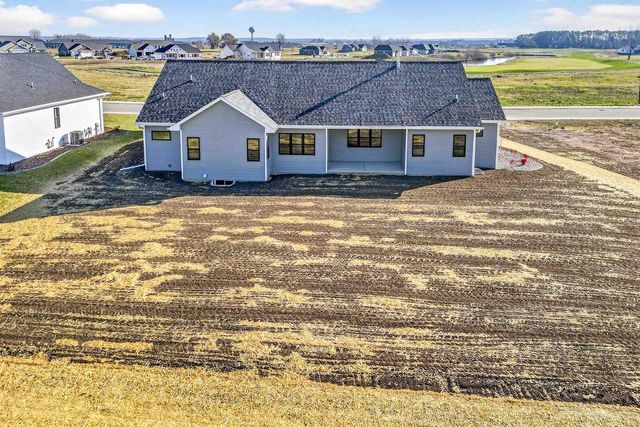 758 ROYAL SAINT PATS DRIVE, Wrightstown, WI 54180