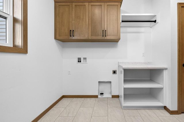 758 ROYAL SAINT PATS DRIVE, Wrightstown, WI 54180