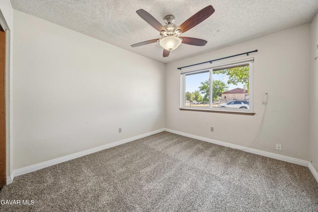 40585 154th Street, Lake Los Angeles, CA 93535