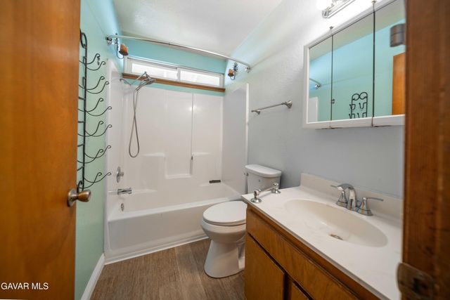 40585 154th Street, Lake Los Angeles, CA 93535