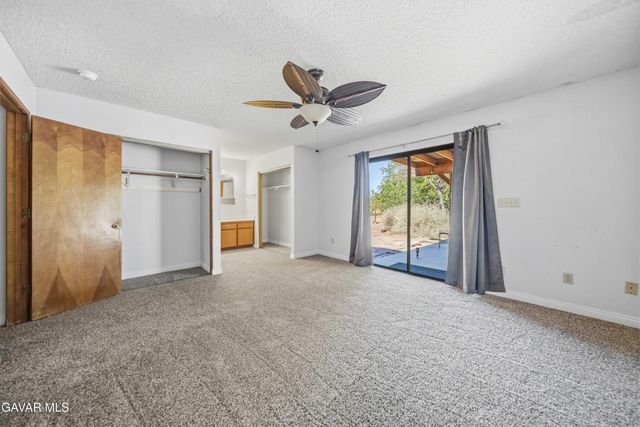 40585 154th Street, Lake Los Angeles, CA 93535