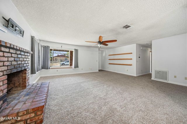 40585 154th Street, Lake Los Angeles, CA 93535