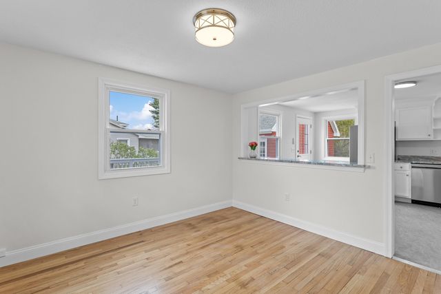 12 Hemlock Street, Hudson, NH 03051