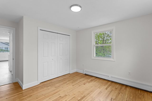 12 Hemlock Street, Hudson, NH 03051