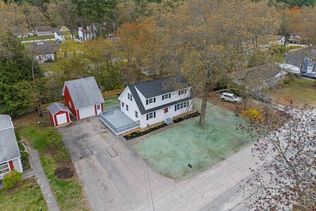 12 Hemlock Street, Hudson, NH 03051