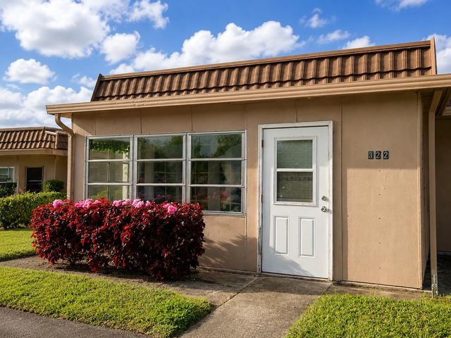 322 SEVILLE Trail N N, Delray Beach, FL 33446