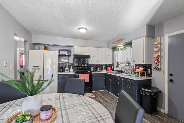 208 N 22nd Street, Marshalltown, IA 50158