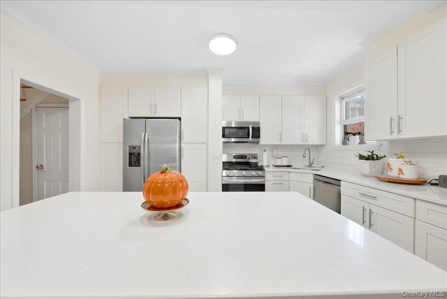 3309 Hone Avenue, Bronx, NY 10469