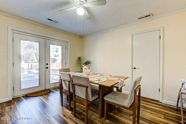 2503 Post Ct, Louisville, KY 40299