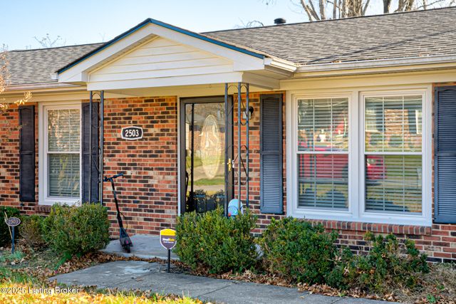 2503 Post Ct, Louisville, KY 40299