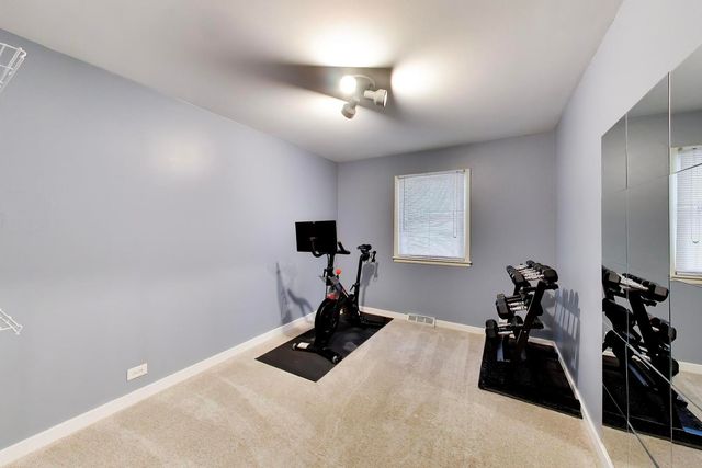 1430 Sequoia Lane, Darien, IL 60561