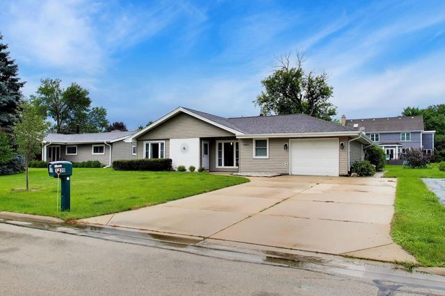 1430 Sequoia Lane, Darien, IL 60561