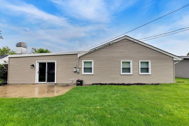 1430 Sequoia Lane, Darien, IL 60561