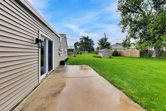 1430 Sequoia Lane, Darien, IL 60561